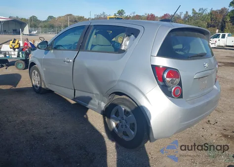 2016 Chevrolet Sonic Ls Auto z USA, uszkodzony, nr VIN 1G1JA6SH6G4165182